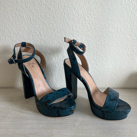 Vegan leather teal snake print high heel sandals - Picture 2 of 7